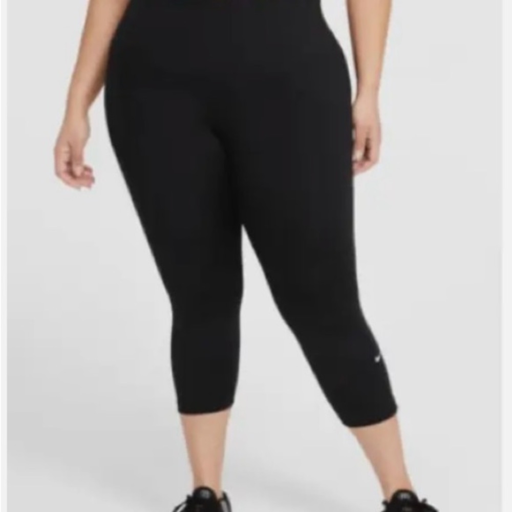 Womens Nike cropped leggings size 3x